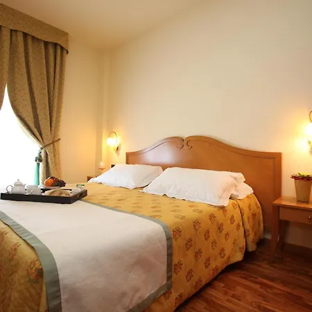 Hotel Camoretti