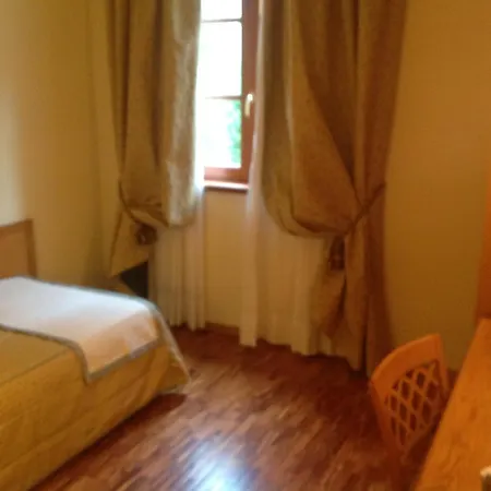 Hotel Camoretti 3*