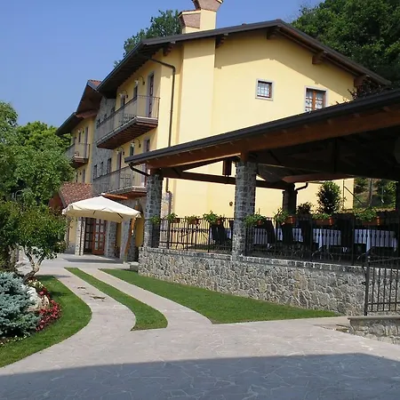 Ξενοδοχείο Camoretti 3*
